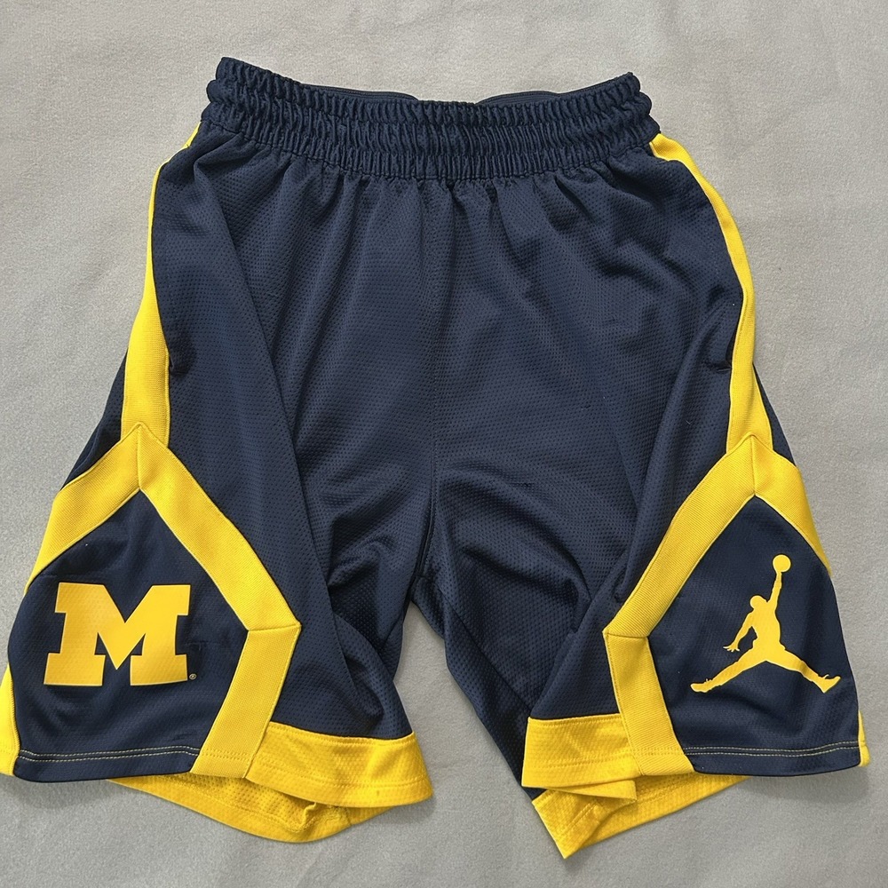 Jordan Michigan Wolverines Shorts Blue NCAA Basketball Nike Dri-Fit Jumpman Med